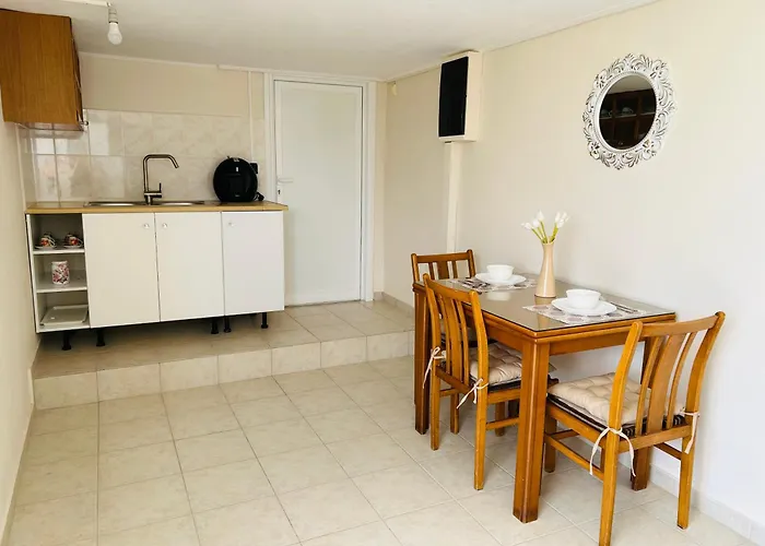 Margarita Feriehus Kyparissia